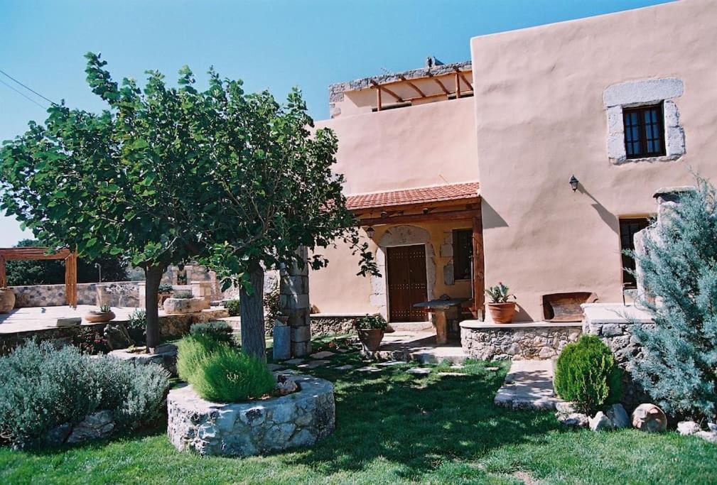 Traditional Villa With Pool In Sfakia Imbros Bagian luar foto