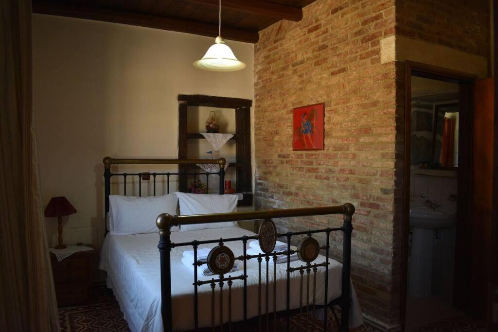 Traditional Villa With Pool In Sfakia Imbros Bagian luar foto